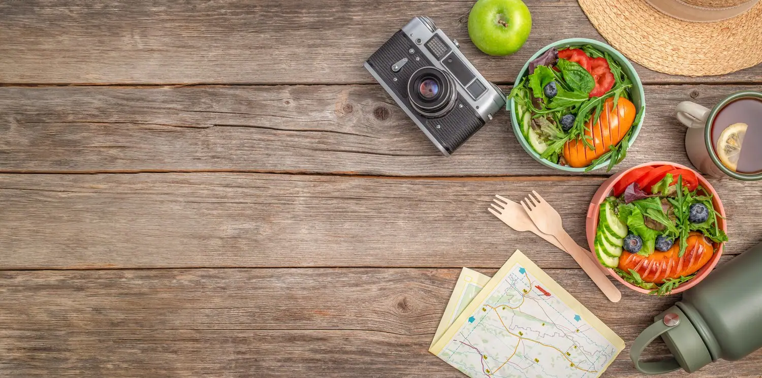 Zdrowe odżywianie w podróży: Jak dbać o dietę podczas wakacji?