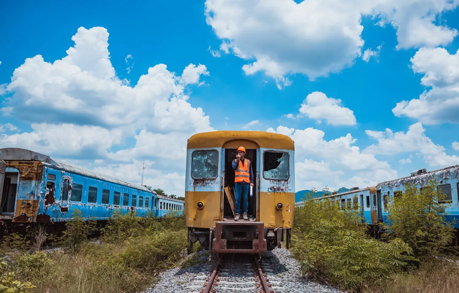 System pass rail w Azji: Jak tanio podróżować pociągami?
