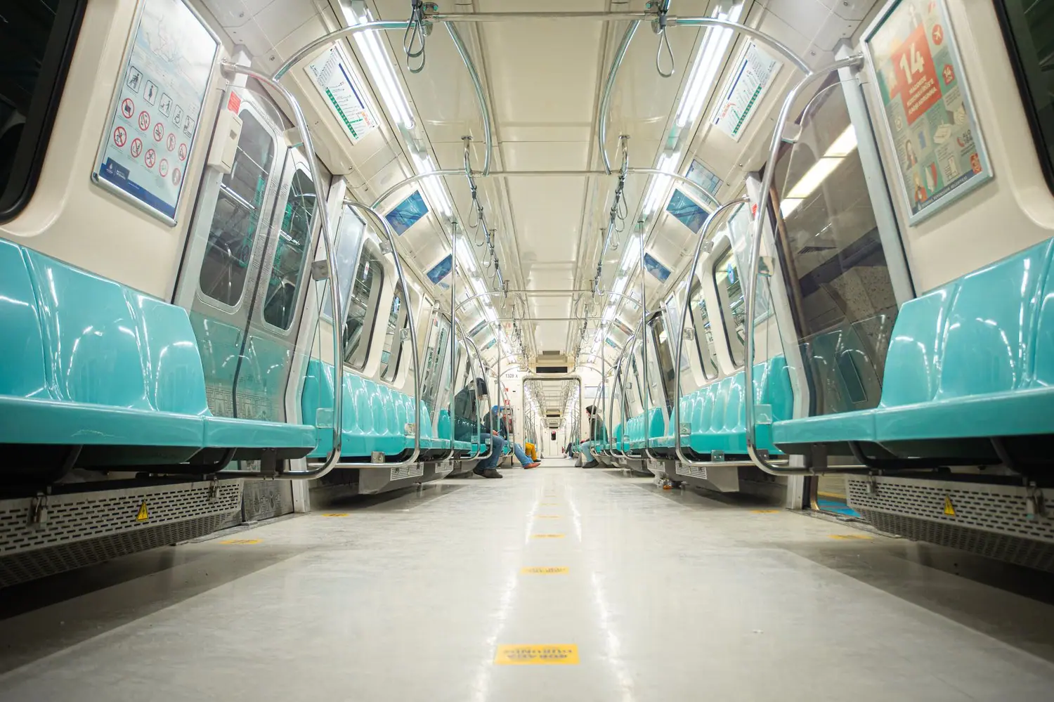 System metra w Tokio: Jak sprawnie poruszać się po metropolii