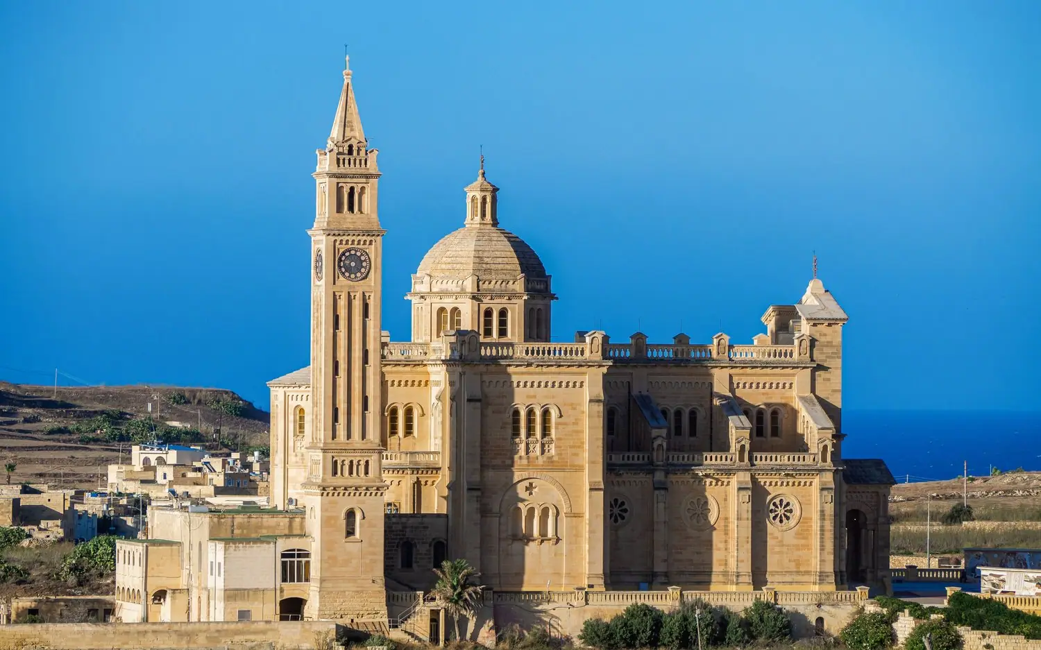 Malta poza sezonem: Kulturowe skarby Morza Śródziemnego
