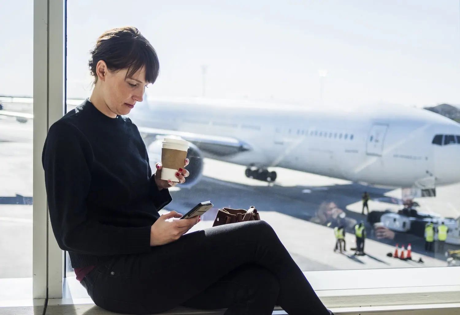 Bezpłatne Wi-Fi na lotnisku czy transfer danych? Porównanie kosztów